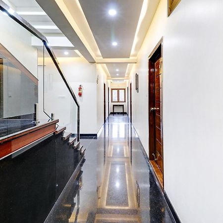 Capital O R R Residency Hotel Bangalore Buitenkant foto