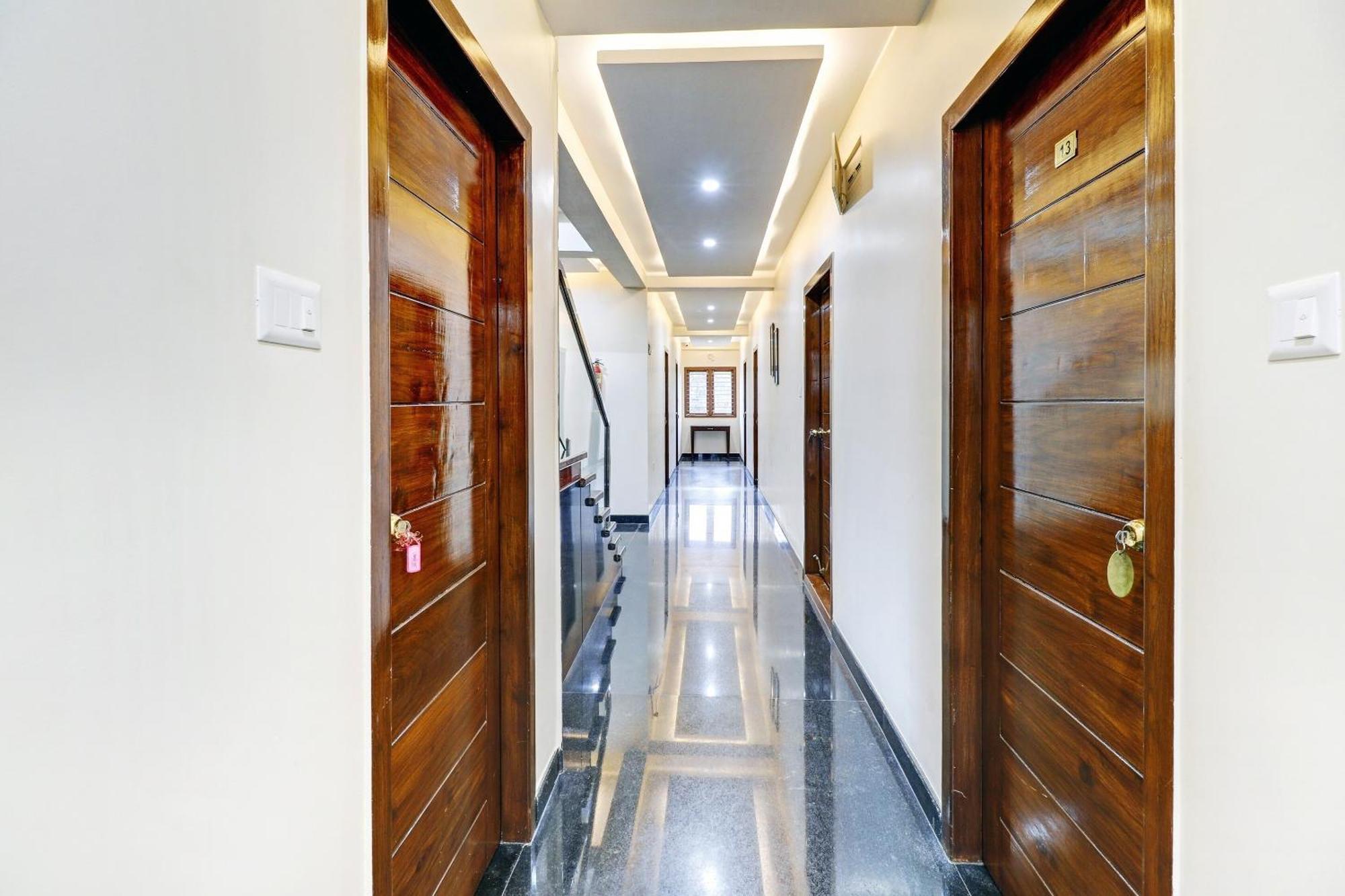 Capital O R R Residency Hotel Bangalore Buitenkant foto