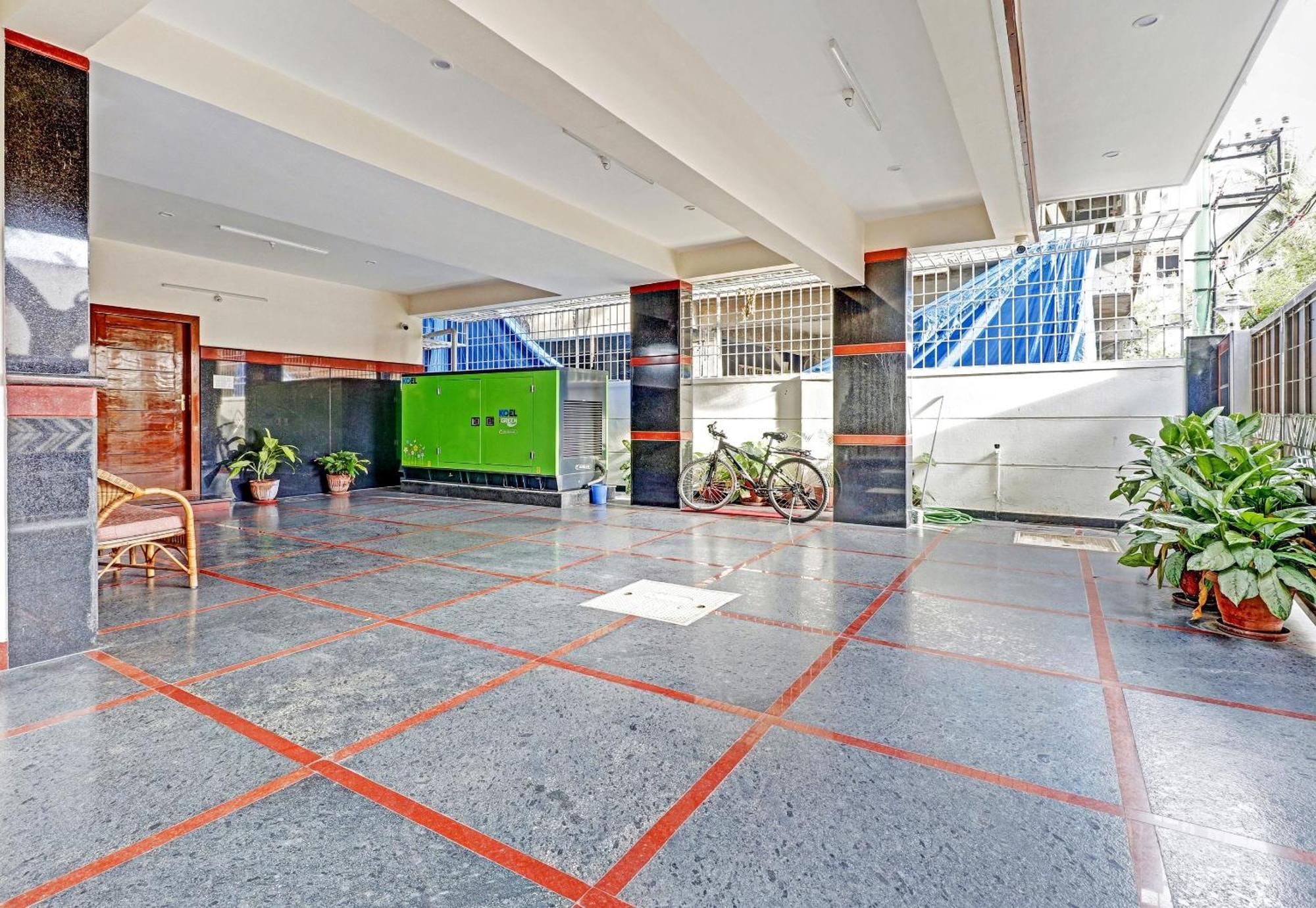 Capital O R R Residency Hotel Bangalore Buitenkant foto