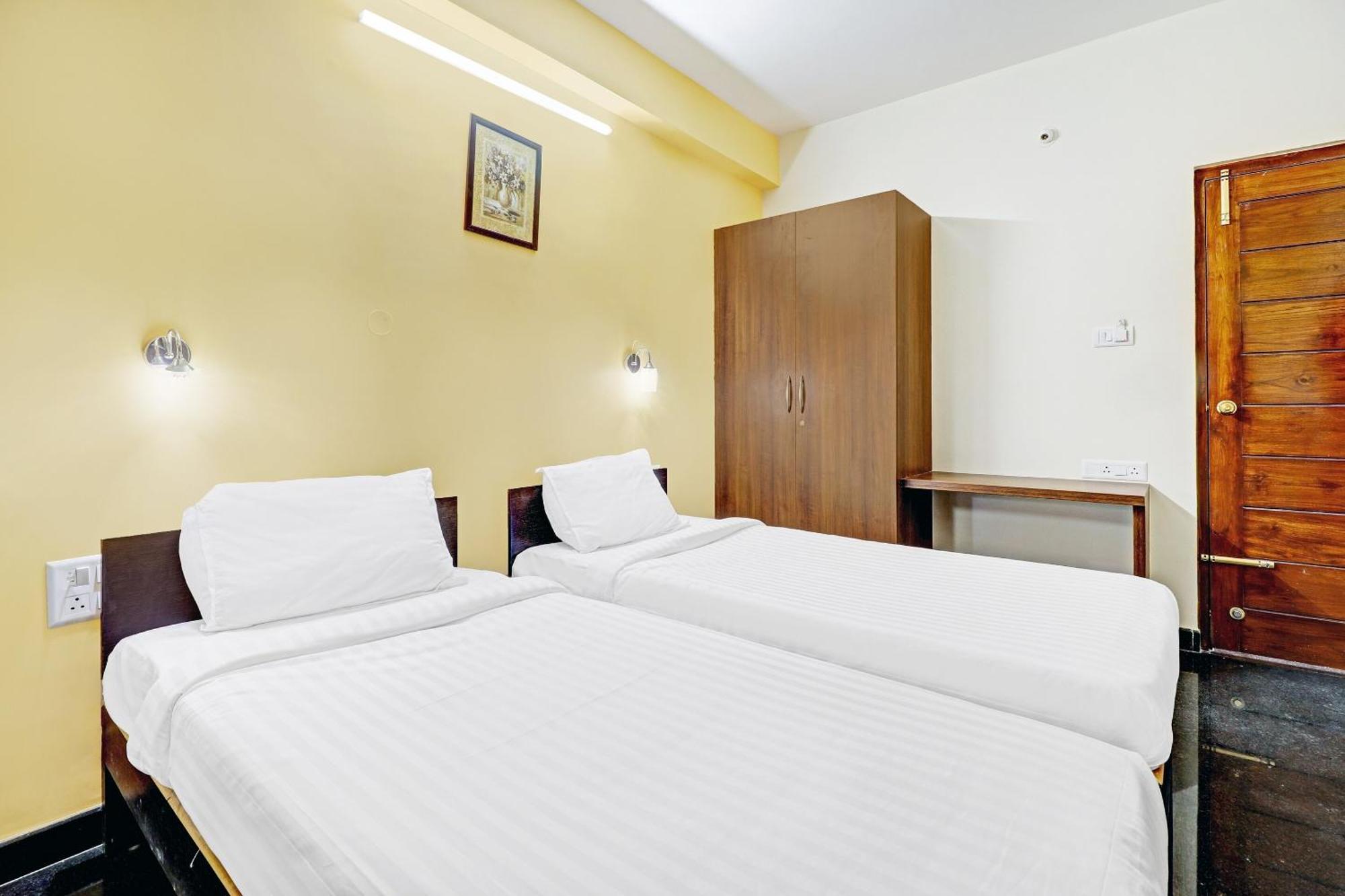 Capital O R R Residency Hotel Bangalore Buitenkant foto