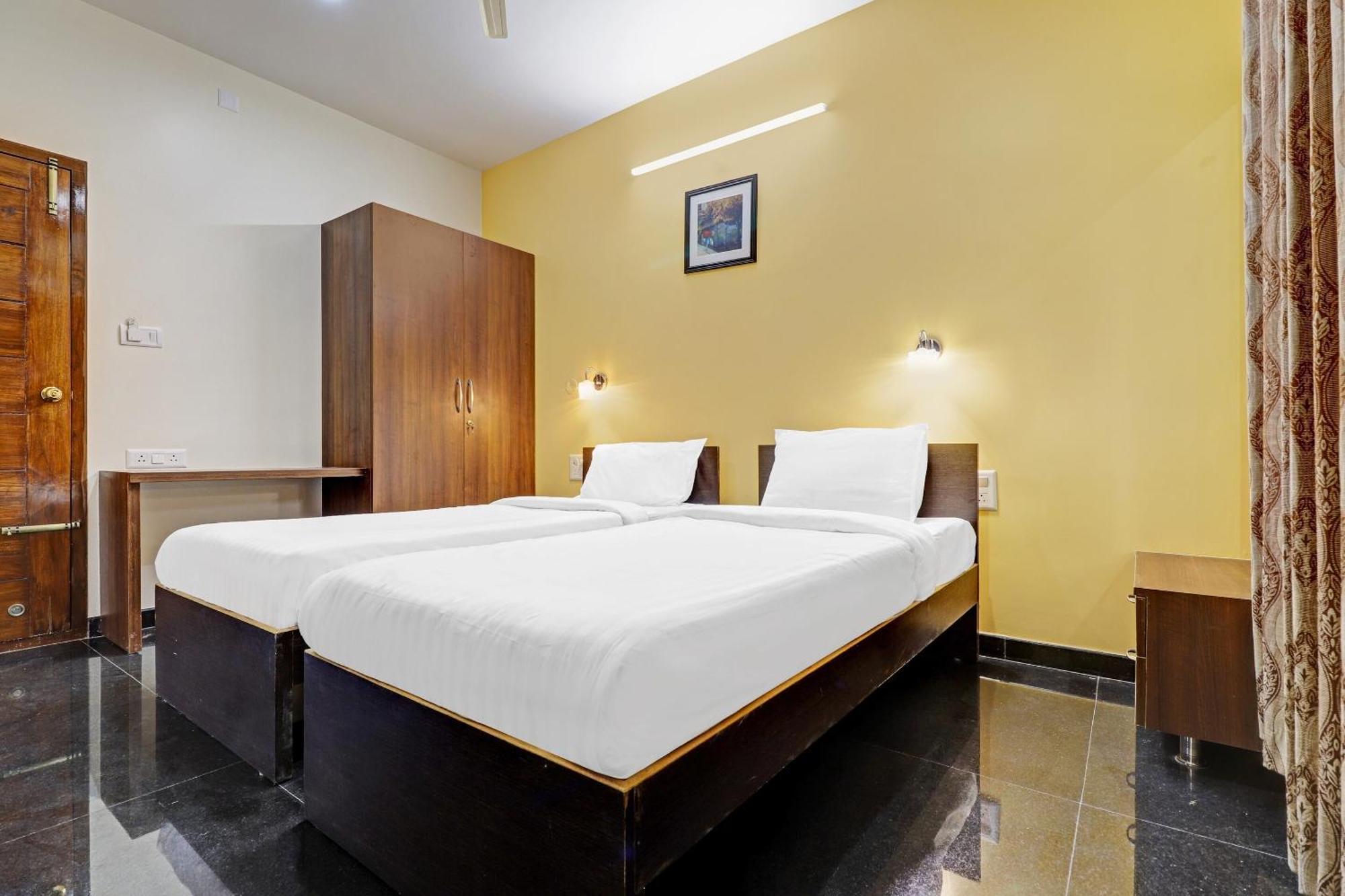 Capital O R R Residency Hotel Bangalore Buitenkant foto