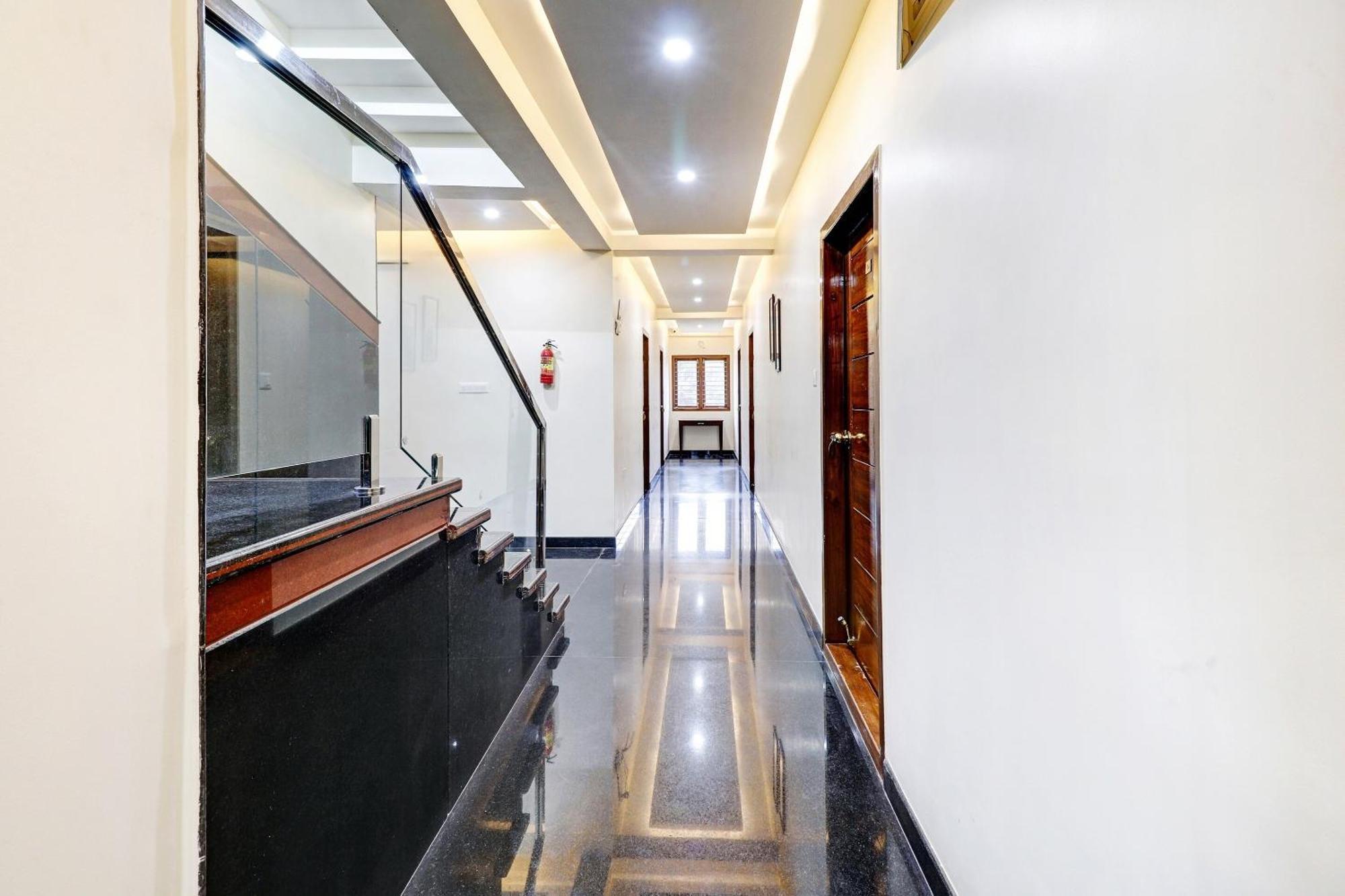 Capital O R R Residency Hotel Bangalore Buitenkant foto